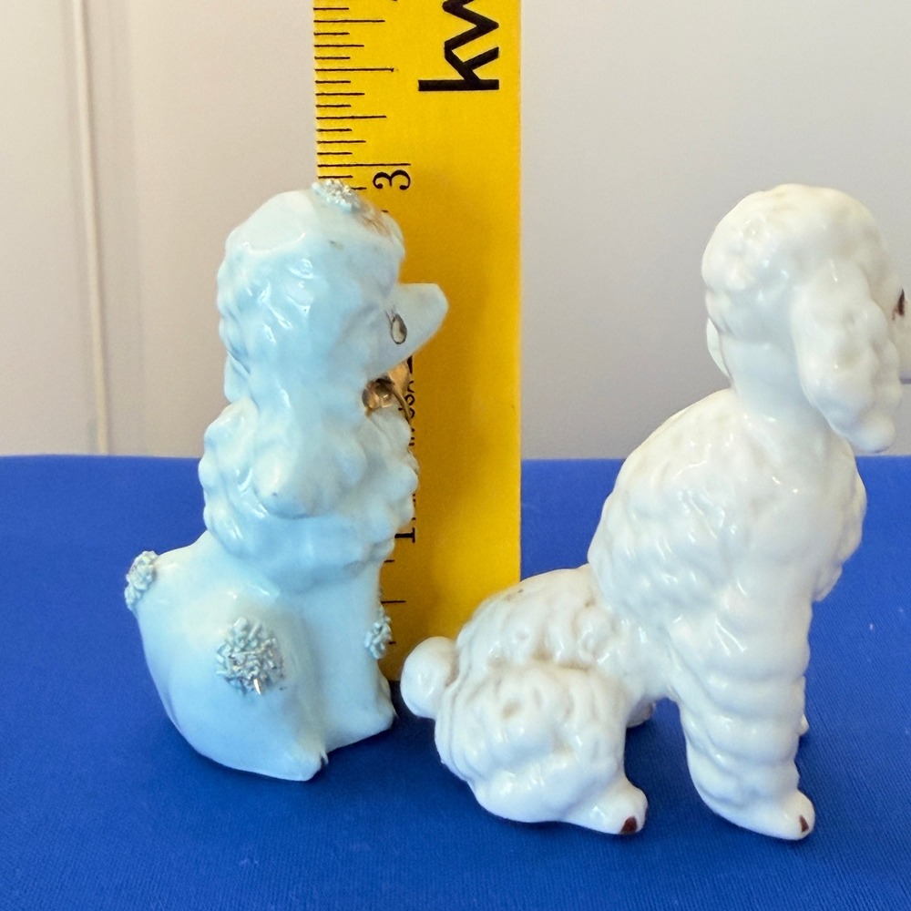 Vintage Ceramic Poodle Figurines Set of 4 Mid Century Spaghetti Blue White Dogs - Picture 16 of 16